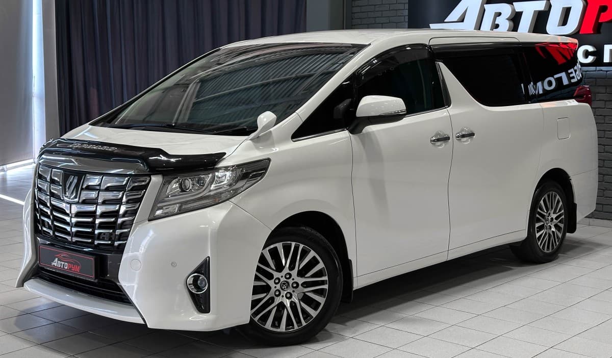Toyota Alphard - 2